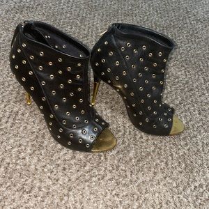 Authentic TOM FORD HEELS SZ 39 Black/Gold